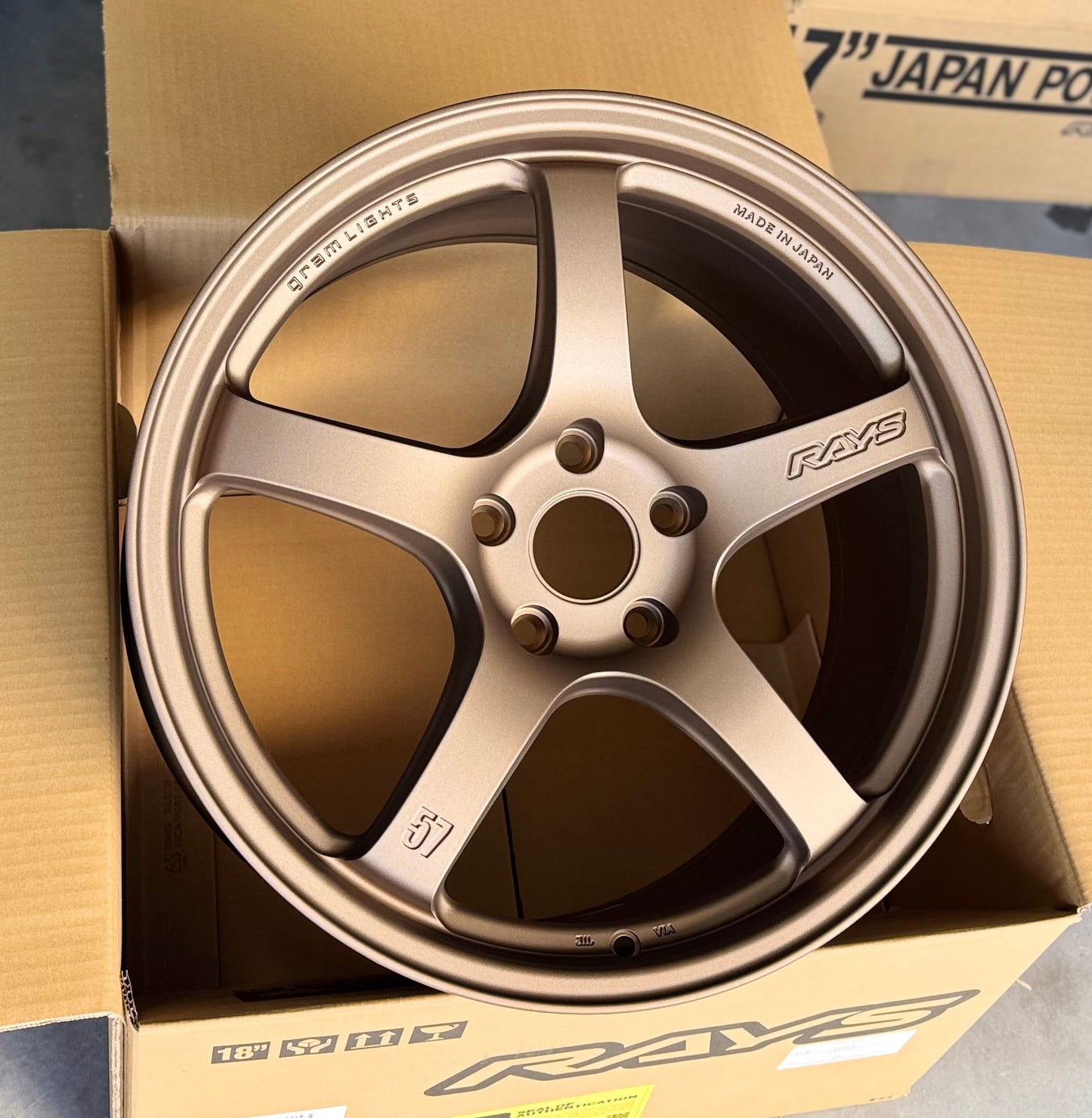 RAYS 57CR DARK BRONZE 18x9.5 +38 5-114.3