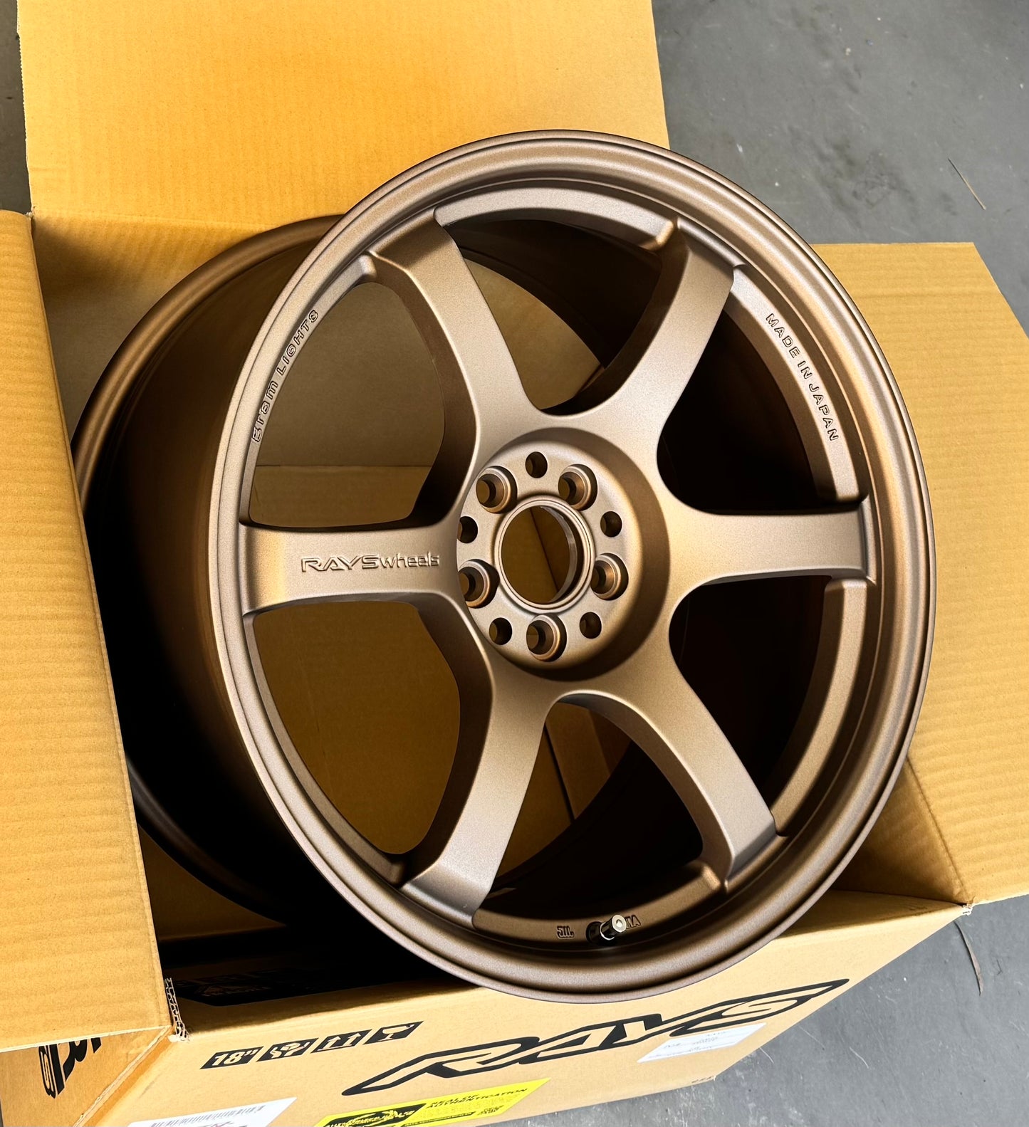 RAYS 57DR BRONZE 18x9.5 +38 5-114.3