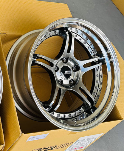 SSR SPX TITAN SILVER 18x9.5 +18 NR | 18x10.5 +18 SL 5-114.3 STAGGERED