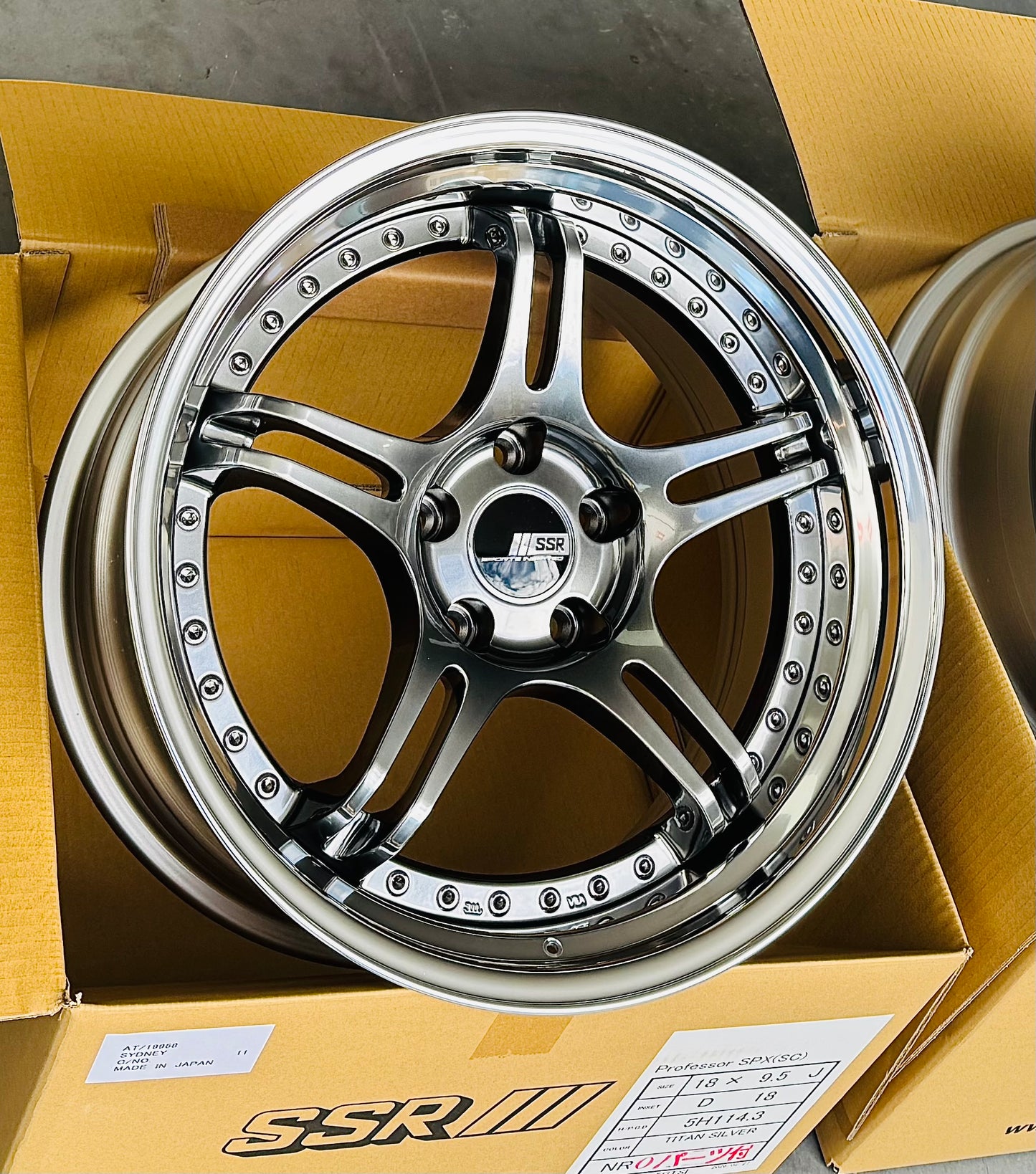 SSR SPX TITAN SILVER 18x9.5 +18 NR | 18x10.5 +18 SL 5-114.3 STAGGERED
