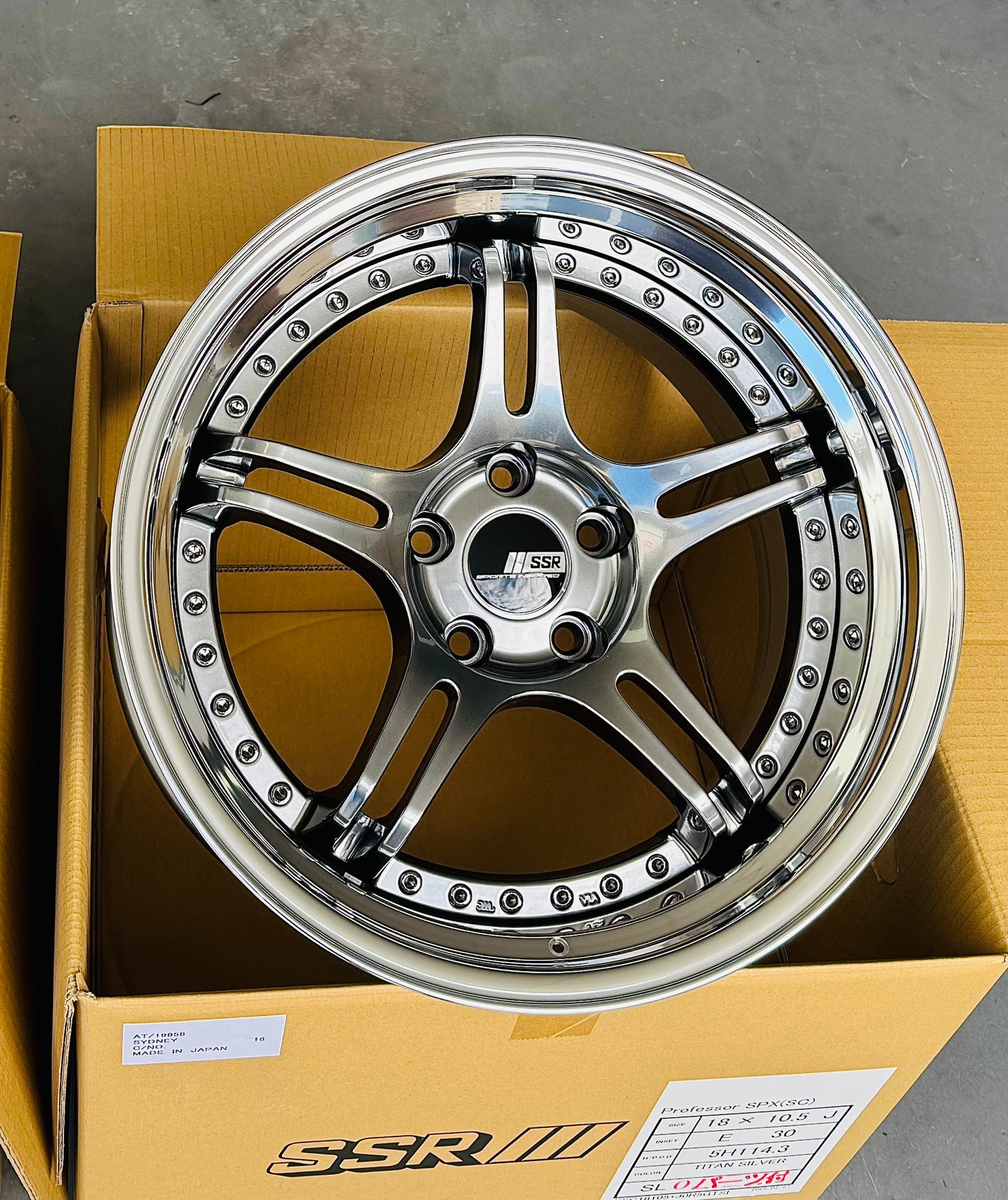 SSR SPX TITAN SILVER 18x9.5 +18 NR | 18x10.5 +30 SL 5-114.3 STAGGERED