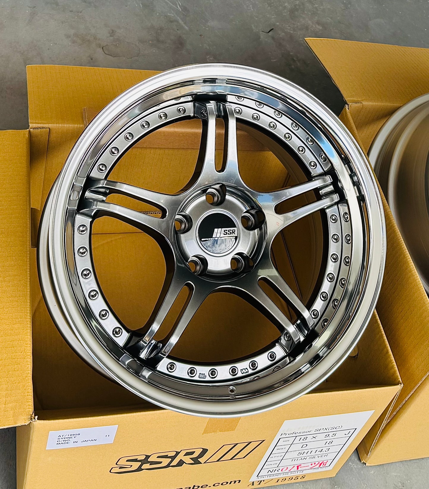 SSR SPX TITAN SILVER 18x9.5 +18 NR | 18x10.5 +30 SL 5-114.3 STAGGERED