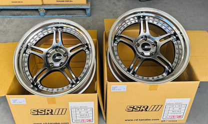 SSR SPX TITAN SILVER 18x9.5 +18 NR | 18x10.5 +30 SL 5-114.3 STAGGERED