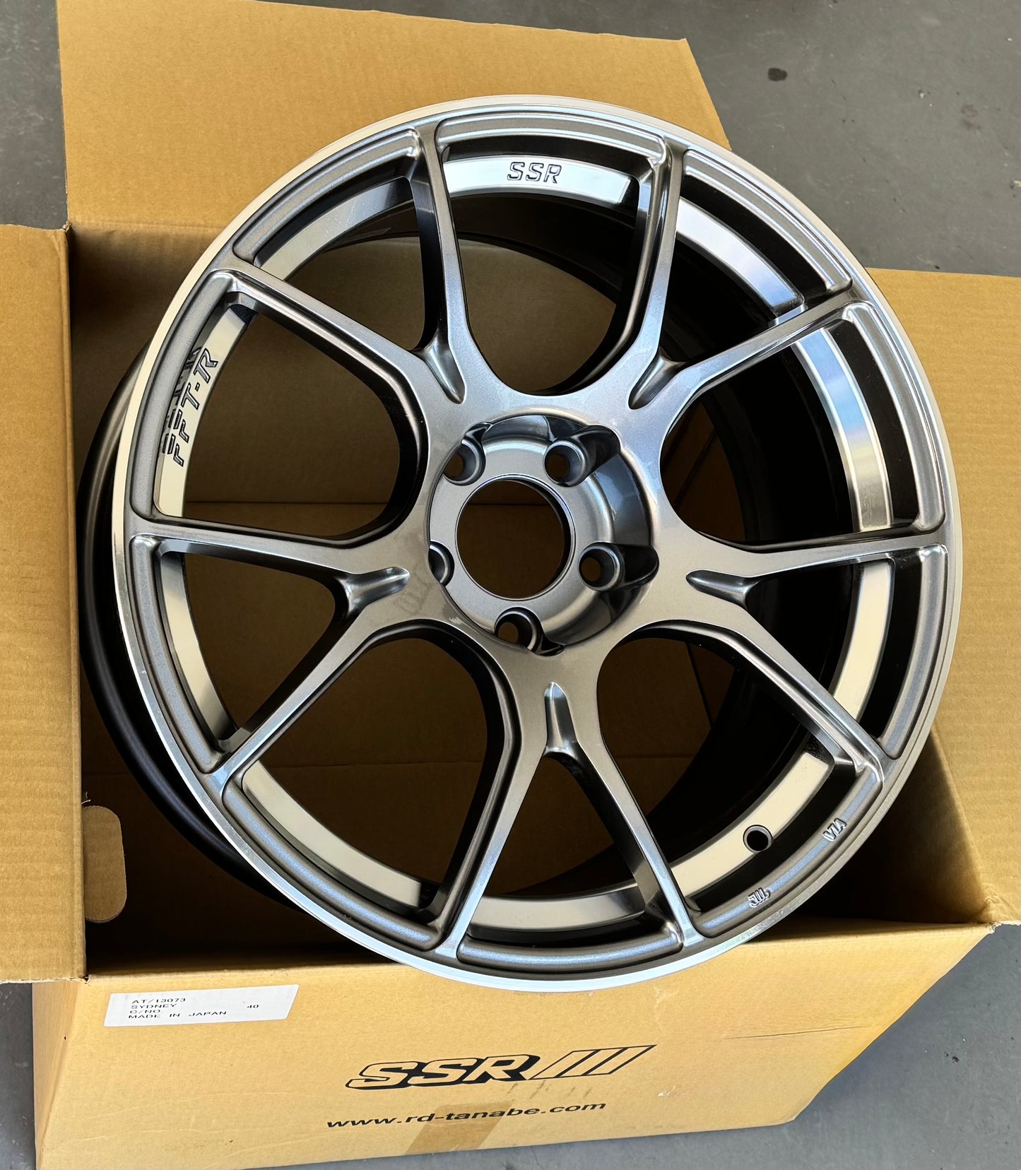 SSR GTX02 DARK SILVER 18x8.5 +45 5-100