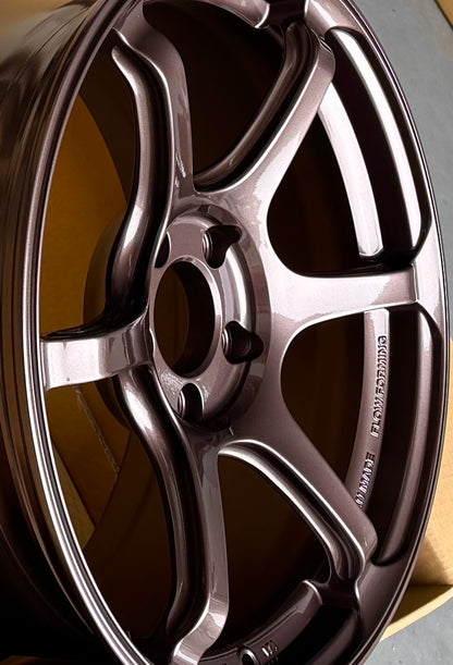 ADVAN RACING RG-4 RACING COPPER BRONZE 18x8.5 +44 5-114.3