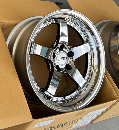 SSR SP4 SBC 18x9 +16 MD | 18x10 +24 SL 5-114.3 STAGGERED