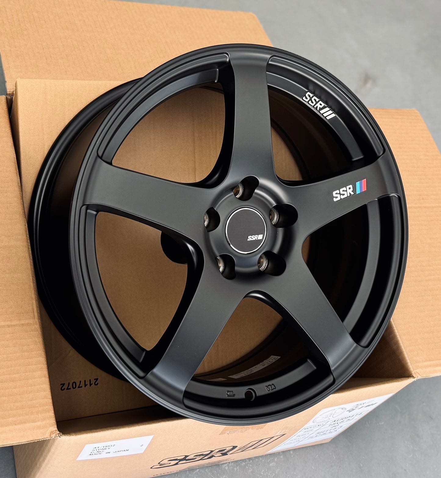 SSR GTV01 FLAT BLACK 18x8.5 +44 5-100
