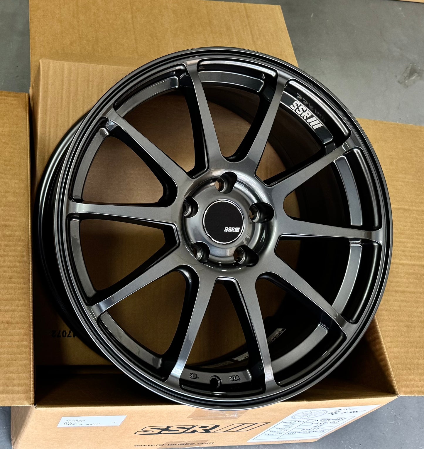 SSR GTV02 GRAPHITE GUNMETAL 18x8 +45 5-112