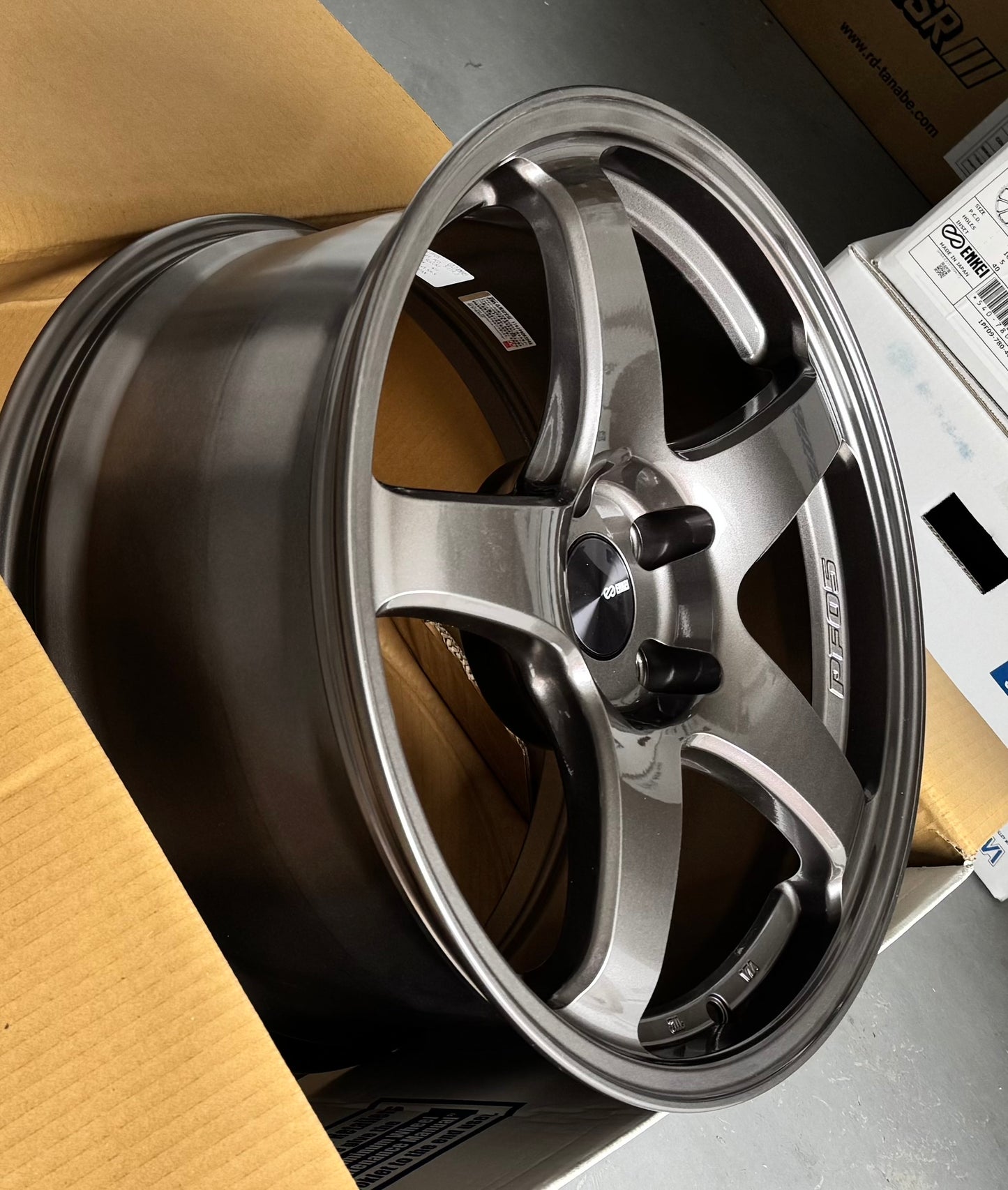 ENKEI PF05 DARK SILVER 18x9 +40 5-100