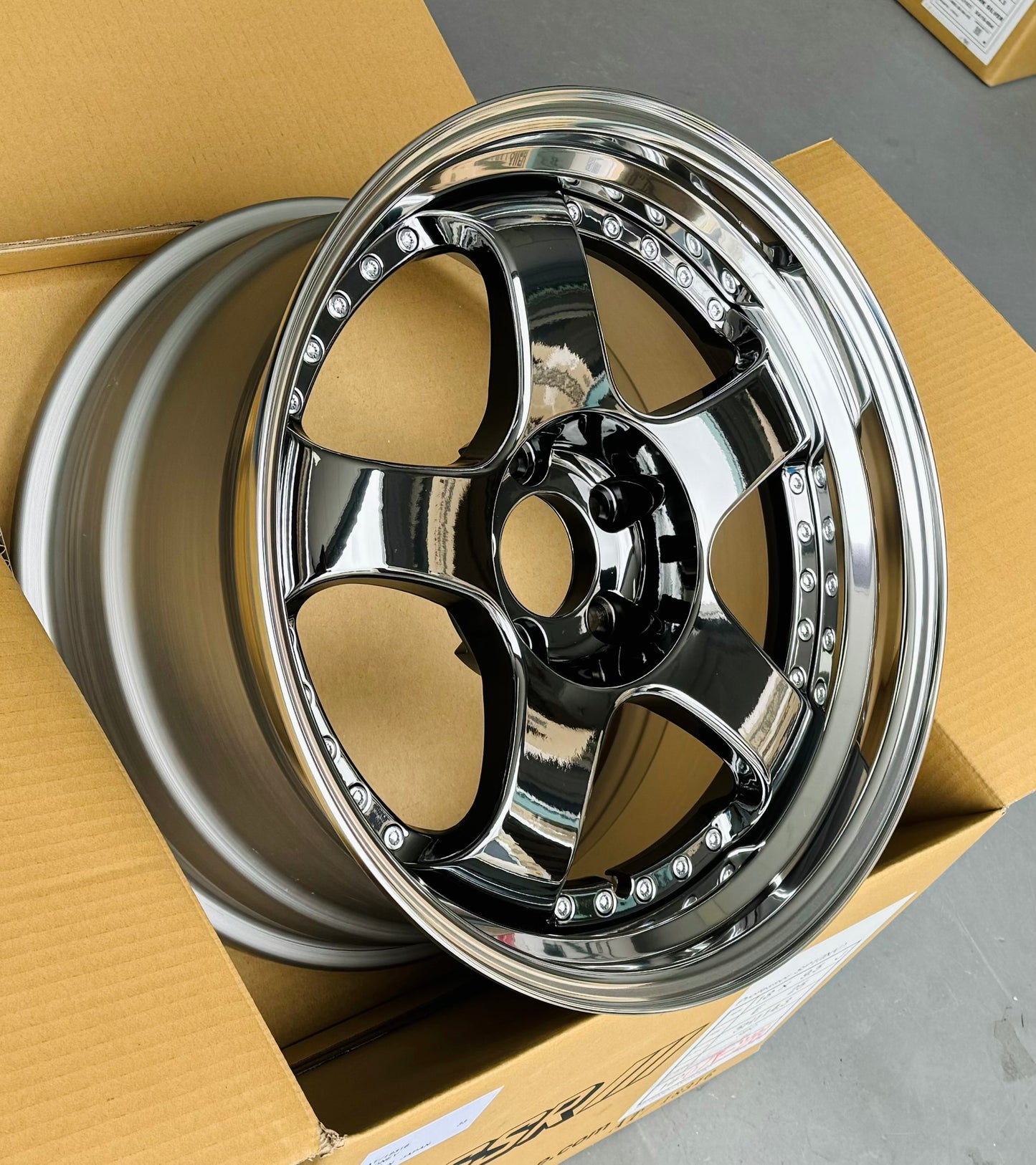 SSR SP1 SBC 18x9.5 +25 HP 5-114.3