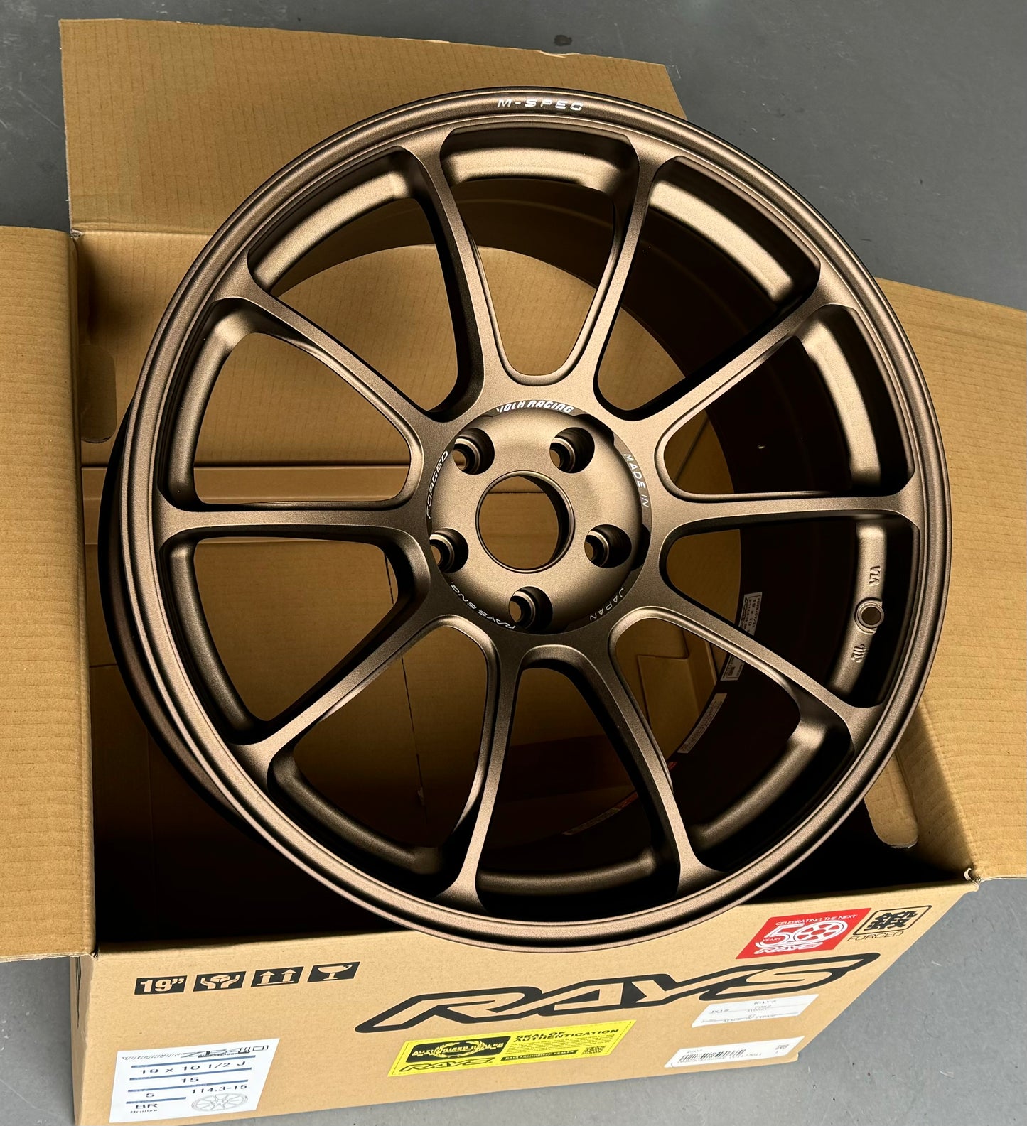 RAYS ZE40 M-SPEC BRONZE 19x10.5 +15 5-114.3