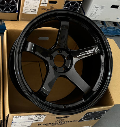 ADVAN RACING GT BEYOND 20x10 +30 | 20x12 +20 5-114.3 - RACING TITANIUM BLACK (R35 GTR)
