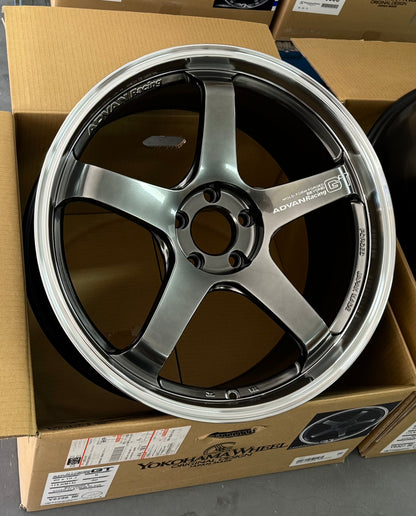 ADVAN RACING GT BEYOND 20x10 +30 | 20x12 +20 5-114.3 - MACHINING & HYPER PLATINUM BLACK (R35 GTR)