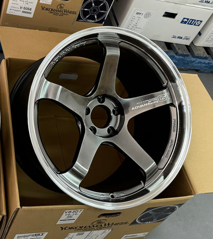 ADVAN RACING GT BEYOND 20x10 +30 | 20x12 +20 5-114.3 - MACHINING & HYPER PLATINUM BLACK (R35 GTR)