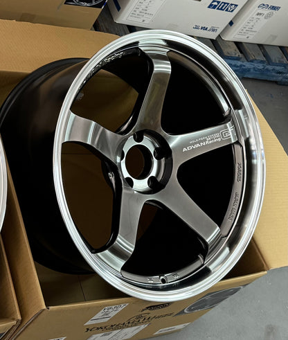 ADVAN RACING GT BEYOND 20x10 +30 | 20x12 +20 5-114.3 - MACHINING & HYPER PLATINUM BLACK (R35 GTR)