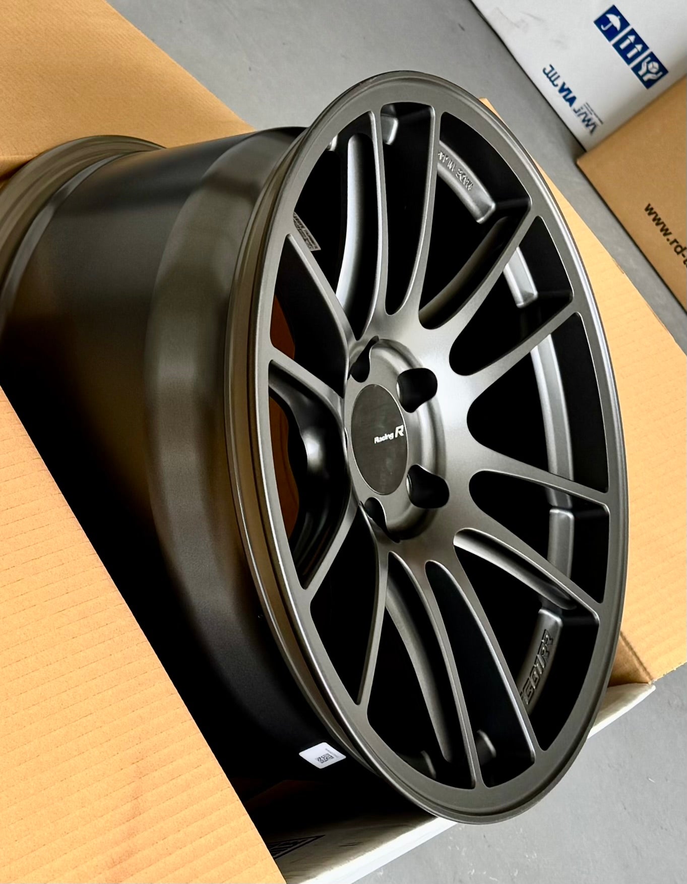 ENKEI GTC01RR MATTE DARK GUNMETAL 18x9.5+35 | 18x10.5 +35 5-114.3 STAGGERED