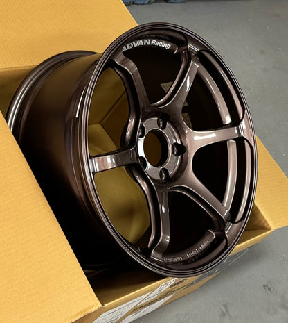ADVAN RACING RG-4 RACING COPPER BRONZE 18x9.5 +45 5-114.3