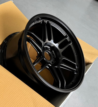 AME TM-02 MATTEBLACK 18x9.5 +22 5-114.3 LIMITED EDITION