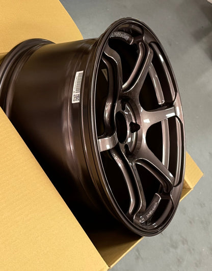 ADVAN RACING RG-4 RACING COPPER BRONZE 18x9.5 +45 5-114.3
