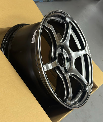 ADVAN RACING RG-4 RACING HYPER BLACK 18x8.5 +45 5-112