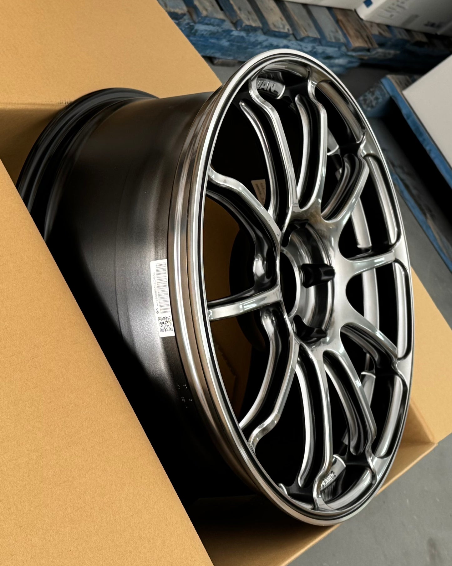 ADVAN RACING RSIII RACING HYPER BLACK 19x8.5 +45 5-112