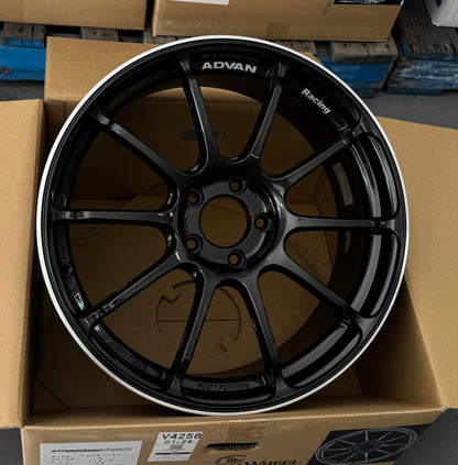 ADVAN RACING RSIII BLACK GUN METTALIC 19x8.5 +45 5-112