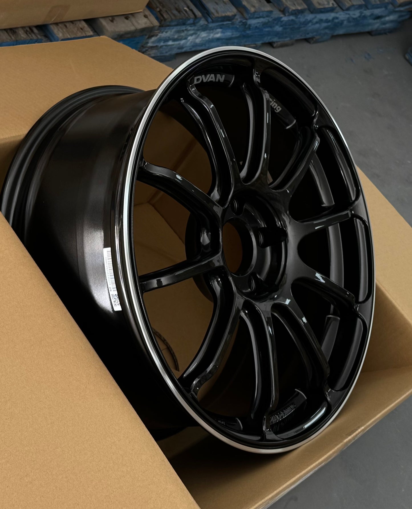 ADVAN RACING RSIII BLACK GUN METTALIC 19x8.5 +45 5-112