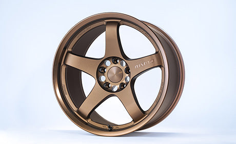 NISMO LMGT4 18x10.5 +15 5-114.3 BRONZE